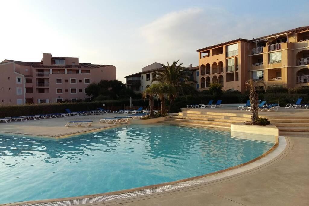 Magnifique Rez De Jardin & Piscine & Bord De Mer Apartment Six-Fours-les-Plages Exterior photo