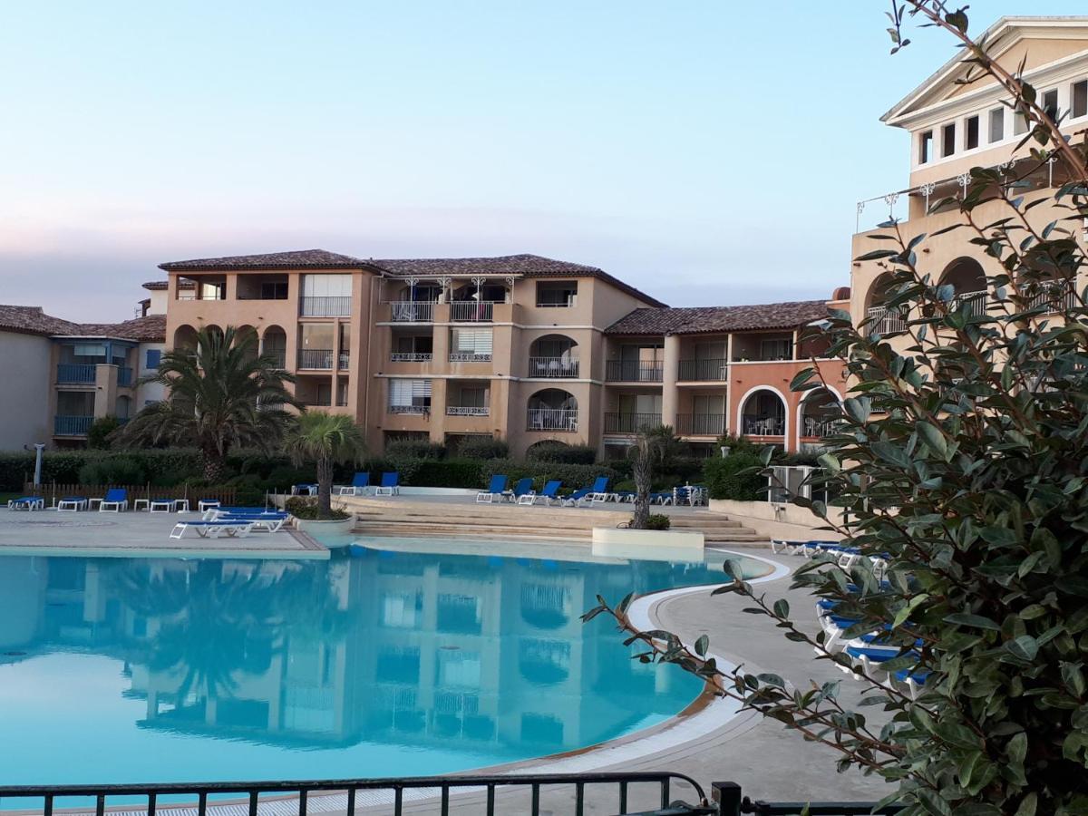 Magnifique Rez De Jardin & Piscine & Bord De Mer Apartment Six-Fours-les-Plages Exterior photo